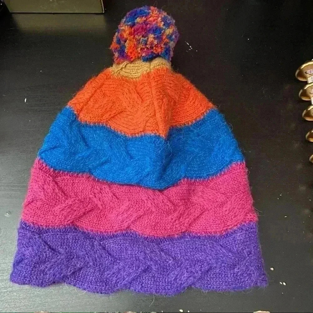 KUNA Twig Gorro NWT